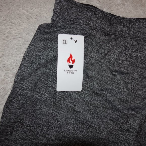 Women's Size XL Moisture Wicking Shorts w/ Zipper Pockets cute, soft, comfy, NWT - Picture 5 of 5